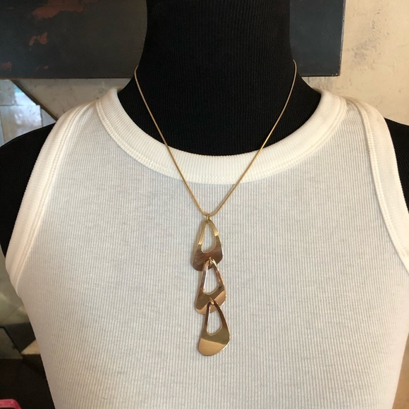 Gold Pendent Necklace - Picture 1 of 7